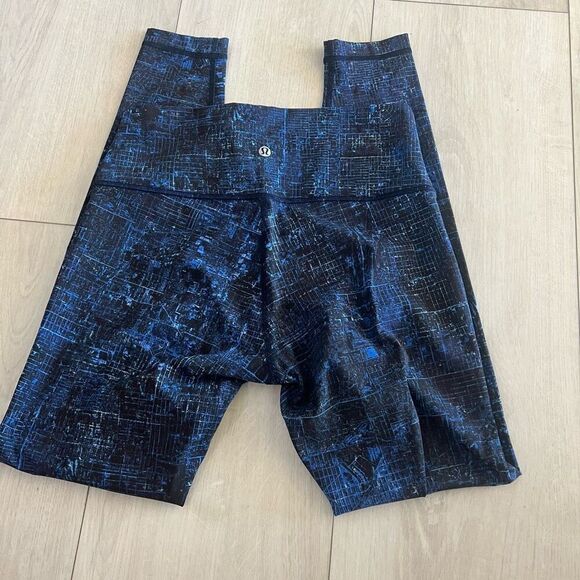 Lululemon women’s leggings size 8 - Picture 7 of 9
